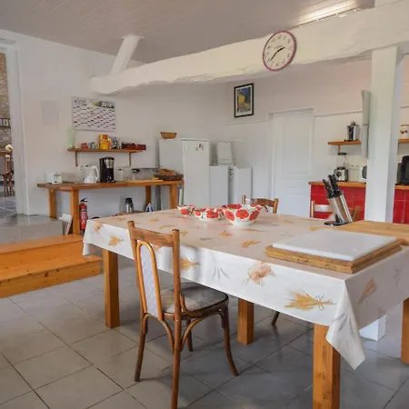 Stylish Holiday In With Garden