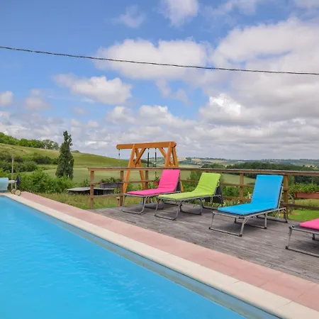 Stylish Holiday In With Garden *