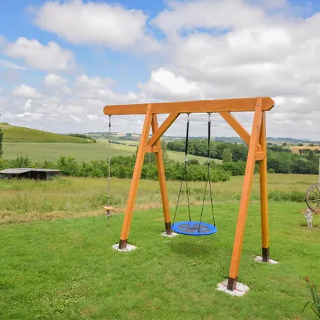 Stylish Holiday In With Garden