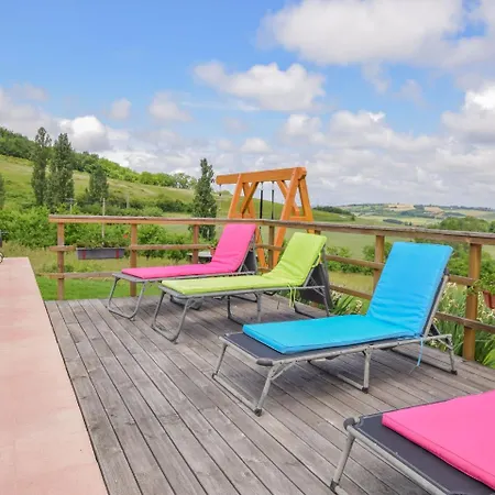 Stylish Holiday In With Garden Prázdninový dům Castelmoron-sur-Lot